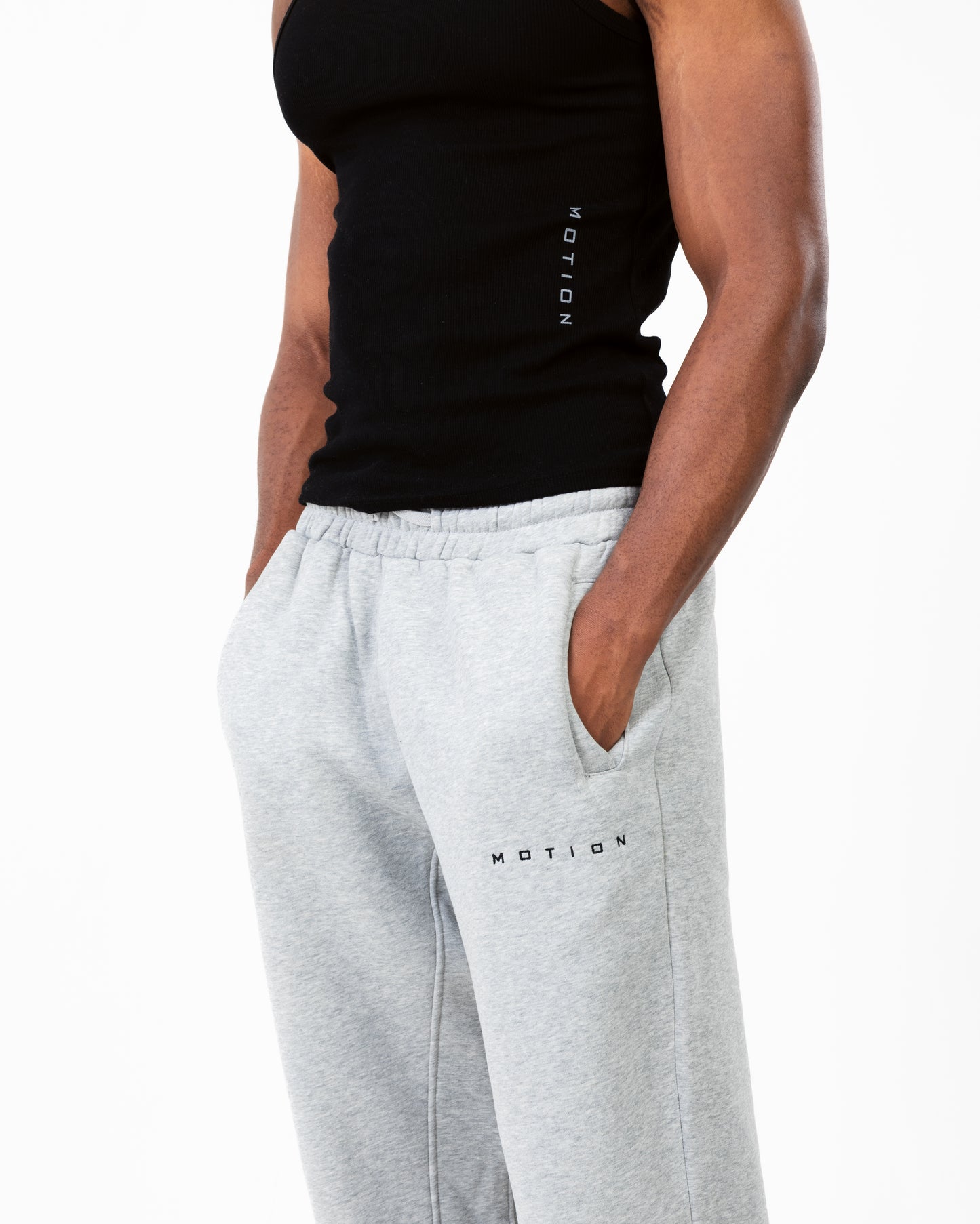 MOTION Straight Pump Cover Pants